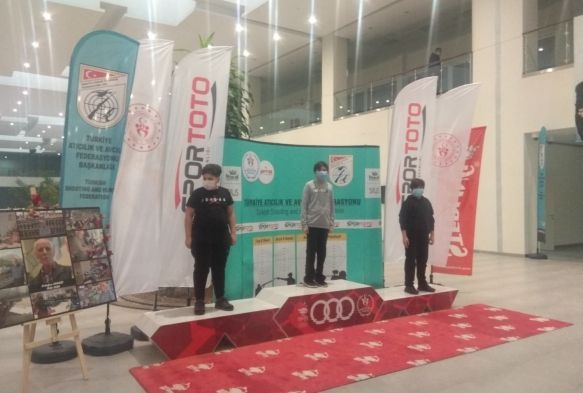 Yiit Alp Zeki'den Haval Tabanca'da Trkiye Rekoru