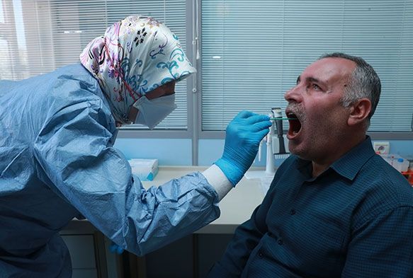 'A olan kii koronavirse yakalanyorsa bu mutasyonlu virs olabilir