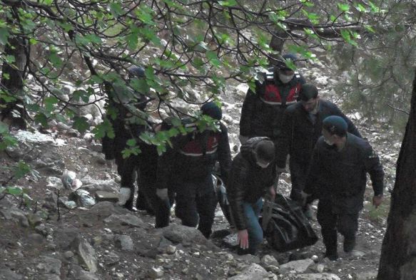 Otel alan gen bandan vurulmu halde bulundu