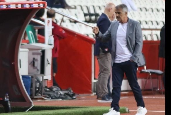 enol Gne: 