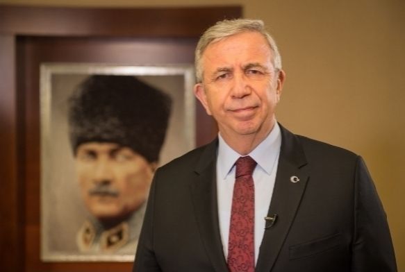 Mansur Yavaş finalde