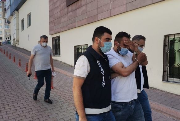 Yolda yryen kadnlar taciz eden ahs tutukland