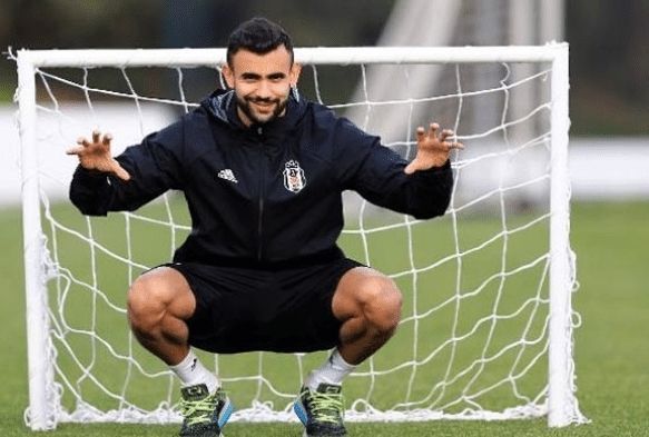 Beikta, Ghezzal iin Leicester City ile anlat