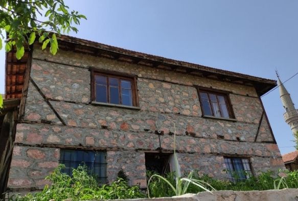 Evlerini tatan yapp mrlerine mr katyorlar