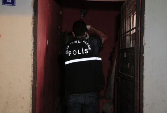 Babasn dvdkten sonra pompal tfekle kardeini ldrd