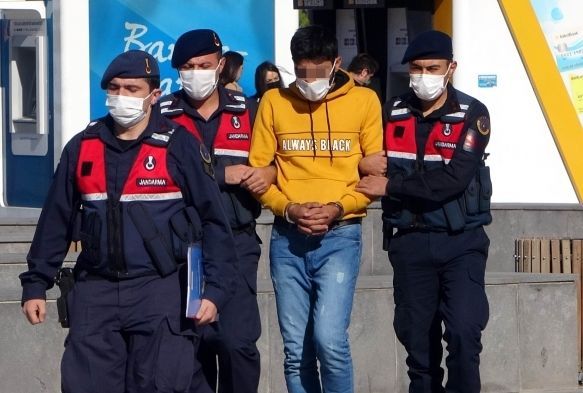 Yasa d yollarla Trkiye'ye giren PKK'l terrist yakaland
