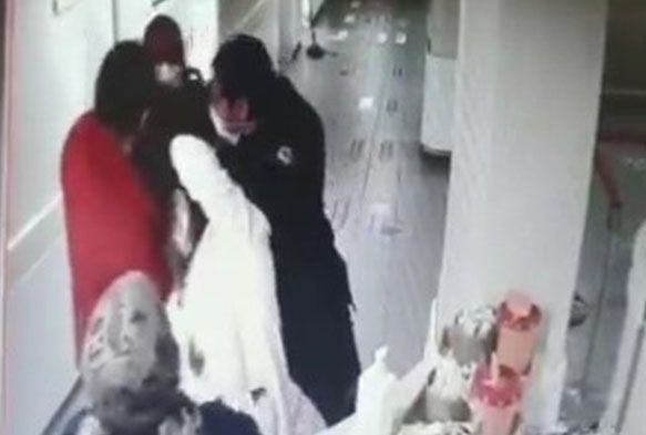 Alkoll hasta hastanede nbeti doktora saldrd