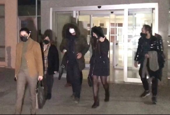 Yunan polis ile kz arkada navigasyon maduru