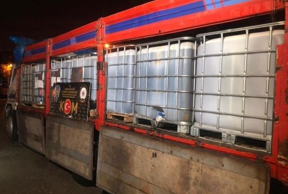 Adana'da 14 bin litre kaak akaryakt ele geirildi