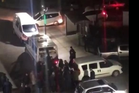 Kar koca evinde silahla vurulmu halde l bulundu