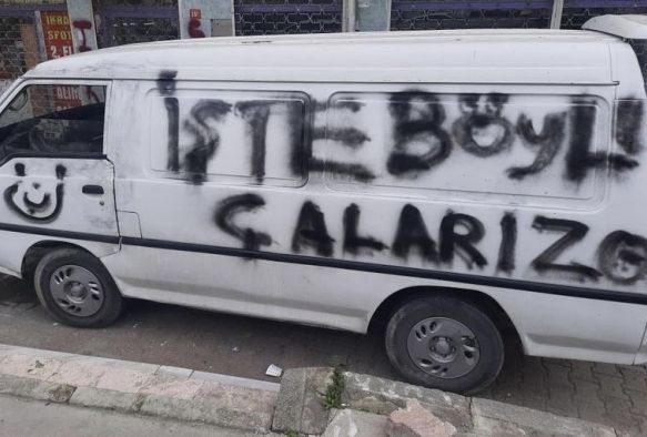 nce aldlar sonra sprey boyayla mesaj braktlar