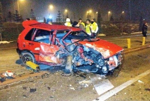 aldklar otomobille ters ynde giderken kaza yaptlar