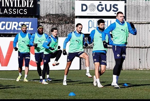 Fenerbahe'de Altay mesaisi srd