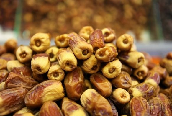Ramazan’ın gözdesi hurma ve hoşaflık ürünlerin fiyatı ikiye katladı