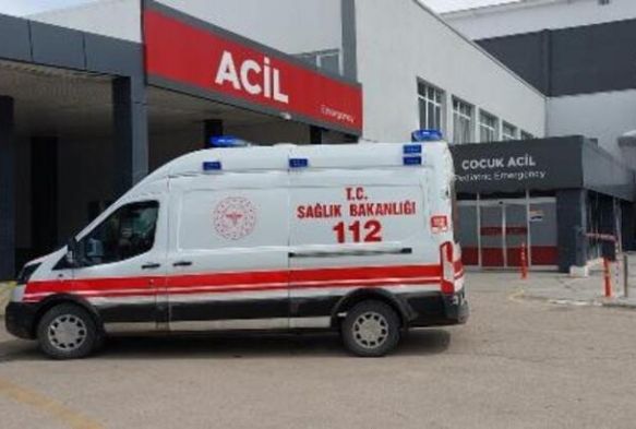 Kayseri'de 14 işçi, yedikleri yemekten zehirlendi
