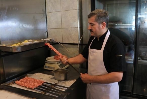 Turizm sezonu ald, iletmelerin eleman skntlar balad