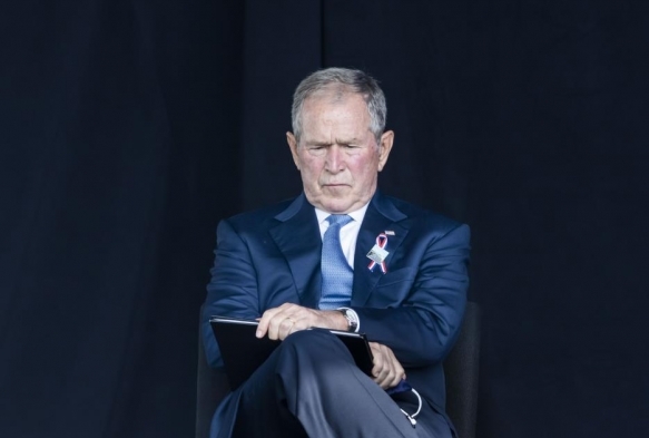 Eski ABD Bakan Bush'tan 'Irak' gaf