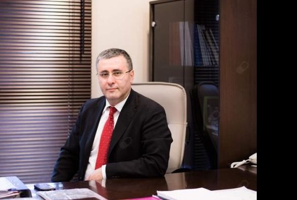 ikolata Kisti Nedir? Nelere Dikkat Etmeliyiz? Nasl Tedavi Edilir?