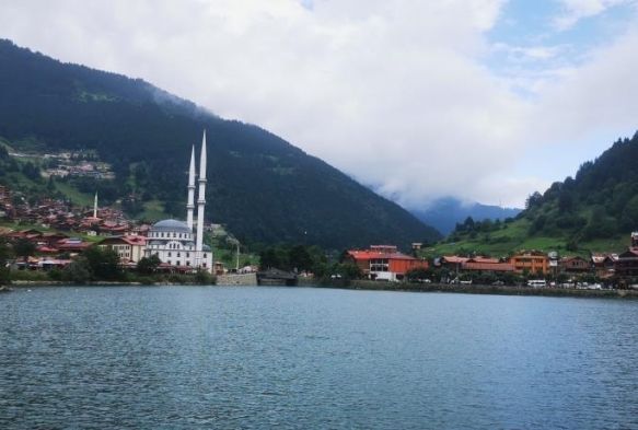 Uzungl son yllarn en youn sezonunu geiriyor