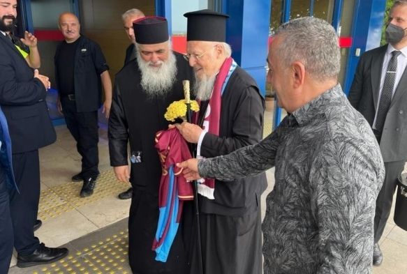 Bartholomeos Smela'daki ayin iin Trabzon'a geldi