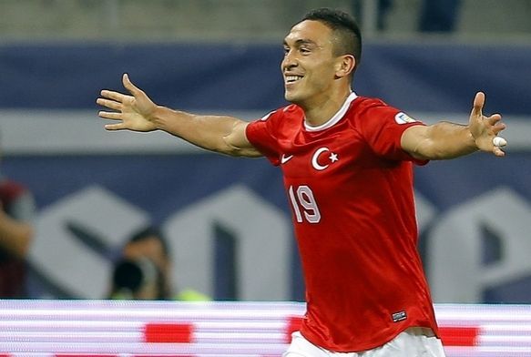 Mevlüt Erdinç futbola veda etti