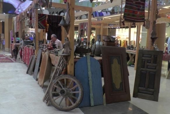 200 yıllık alarmlı kilit görenlerin ilgisini çekiyor