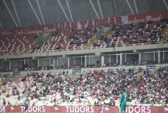 Sivasspor taraftar malara gitmiyor
