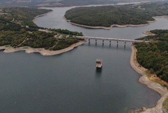 stanbul'un barajlarnda doluluk oran yzde 50'nin altna dt