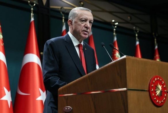 Cumhurbaşkanı Erdoğandan sözleşmeli personele kadro müjdesi