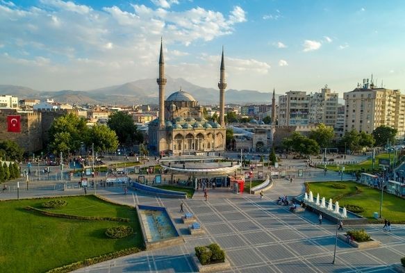 Kar beklerken, sıcak geliyor