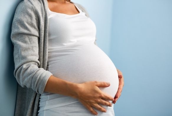 Bebekler iin mikroplastik maruziyeti anne karnnda balyor