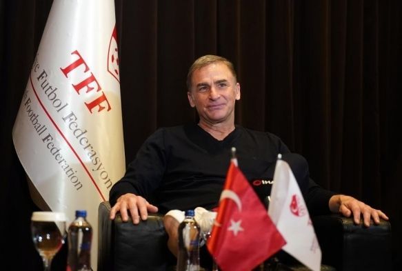 Stefan Kuntz yardm ars yapt