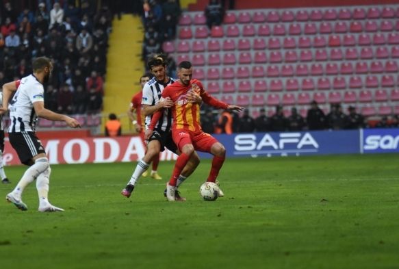 Kayserisporlu Onur Bulut’un Beşiktaş’a transferi çözüm kuruluna taşınd