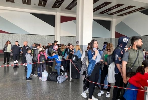 Depremzedeler Seçim İçin Dönüyor