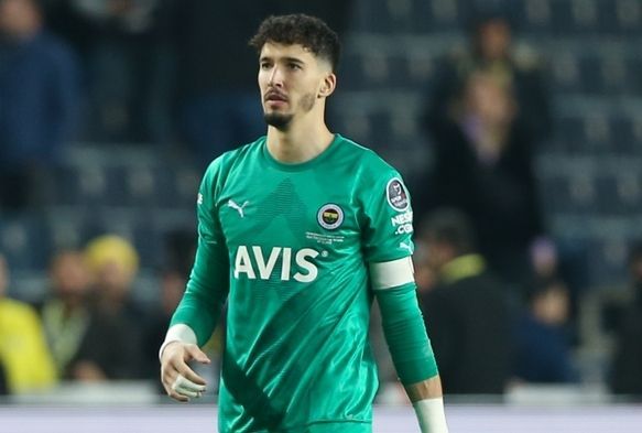 Altay Bayındır, saha çalışmalarına başladı