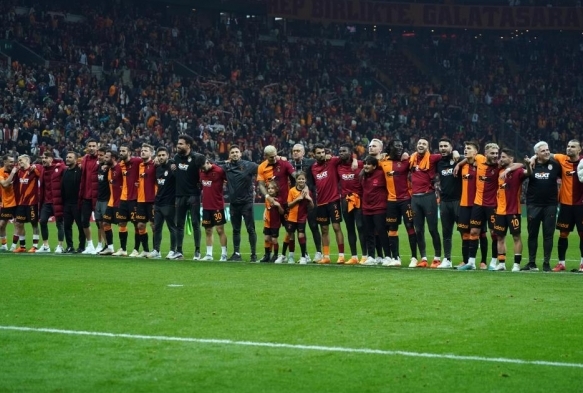 Galatasaray'da hedef ampiyonluu derbi galibiyetiyle kutlamak