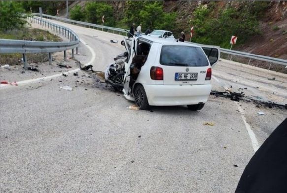 Bakentte feci kaza: 3 kii hayatn kaybetti, 4 kii yaraland