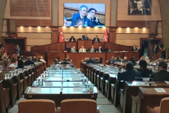 BB Meclisi toplantsnda mamoluna yangn eletirisi