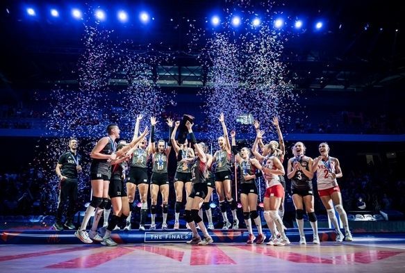 A Milli Kadn Voleybol Takm tarih yazd 