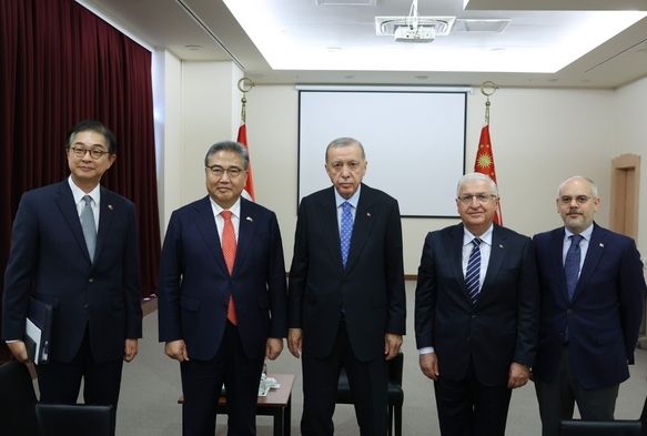 Cumhurbaşkanı Erdoğan Kore Dışişleri Bakanı ile görüştü