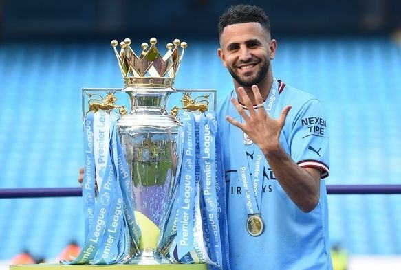 Al-Ahli, Mahrez ile 4 yıllık sözleşme imzaladı