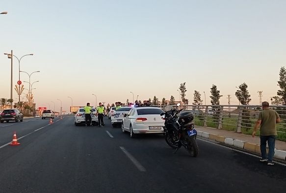 Şanlıurfa'da trafik kazası: 2 polis yaralı