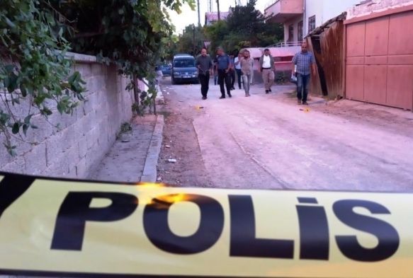 zmir'de sahte polisler, gerek polise yakaland