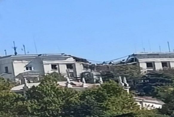 Ukrayna'dan Rusya'nn Krm'daki Karadeniz Filosu karargahna fzeli s