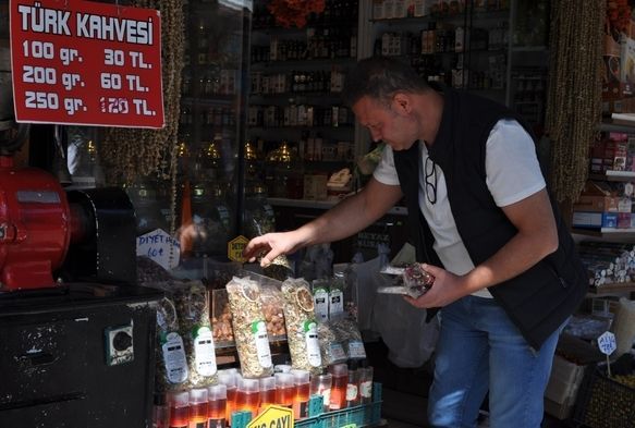 Mevsim geçişlerini bu bitkiler koruyor