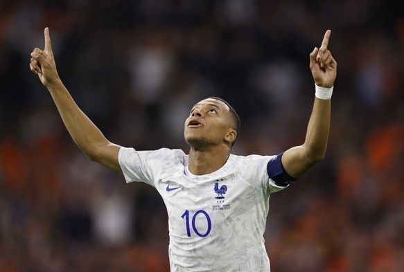Kylian Mbappe, Michel Platini’yi geçti