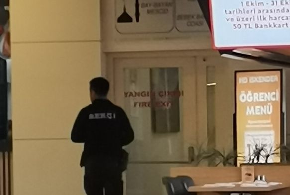 Kayseri'deki AVM'de Şüpheli Ölüm!
