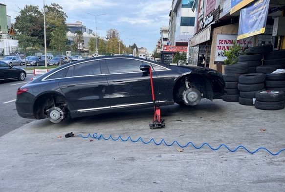 Oto lastikilerde yoğunluk yaşanıyor