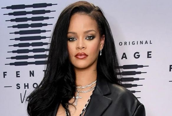 Rihanna Türkiye'ye geliyor!