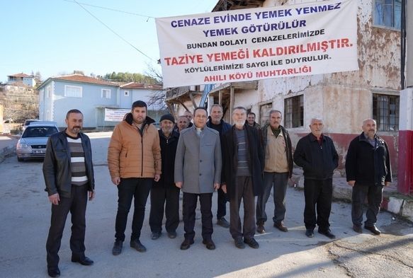 Bu kyde taziye yemeği kaldırıldı